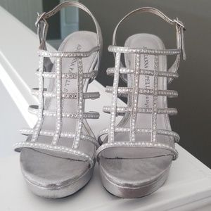 Silver caged platform heel